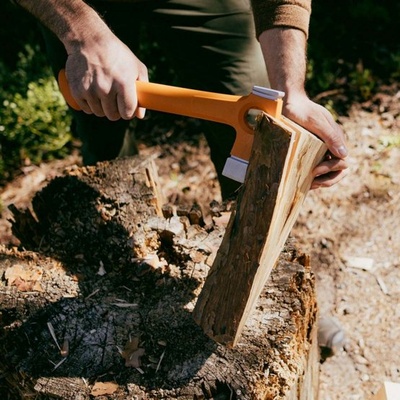 Hacha Ultraligera para Excursionismo X-Series X13 Fiskars 